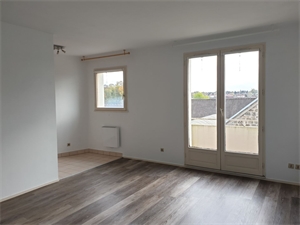 appartement à la location -   91290  ARPAJON, surface 32,47 m2 location appartement - APR705131